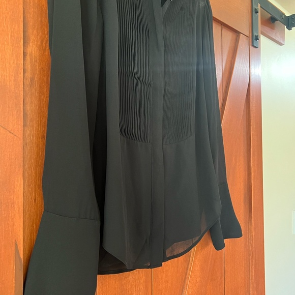 Black Banana Republic blouse - Picture 3 of 10